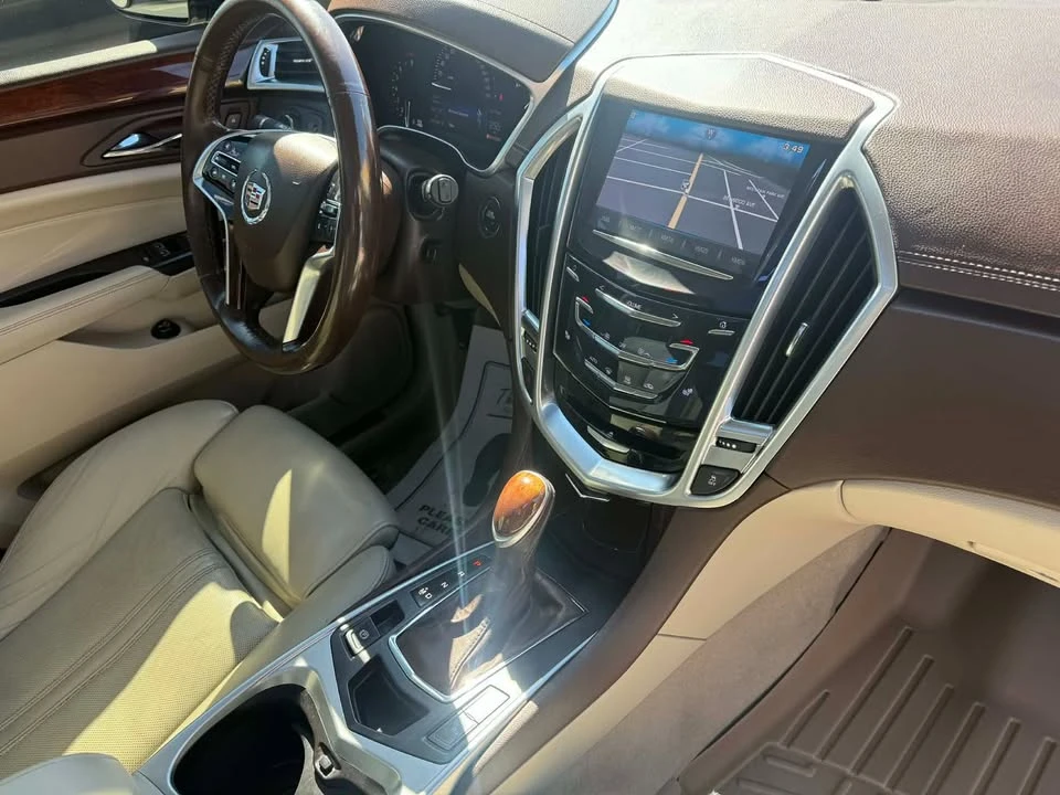 2015 Cadillac SRX - Image 17 of 20