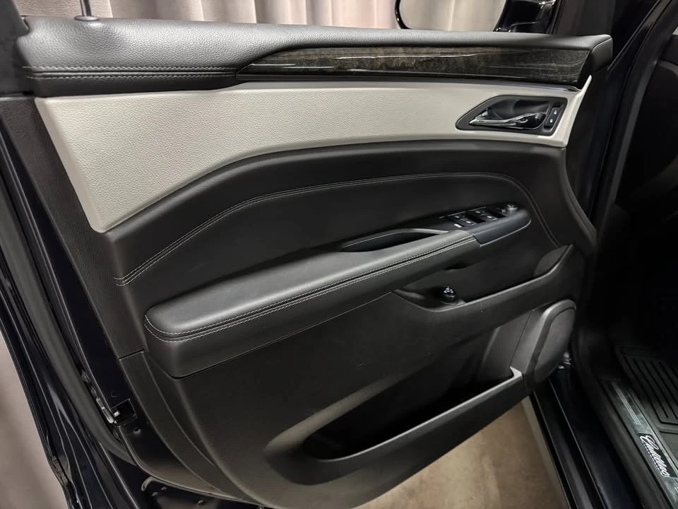 2015 Cadillac SRX - Image 11 of 20
