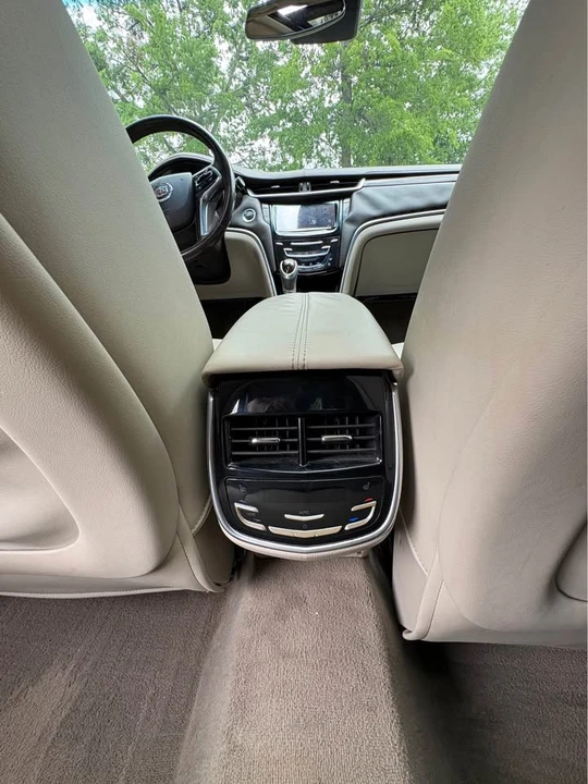 2015 Cadillac XTS - Image 8 of 11