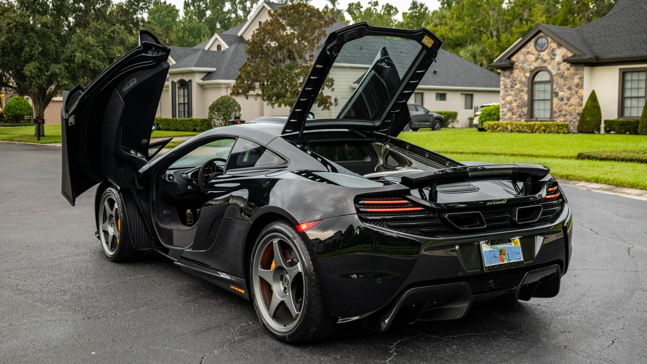 2015 McLaren 650S Coupe - Image 20 of 31