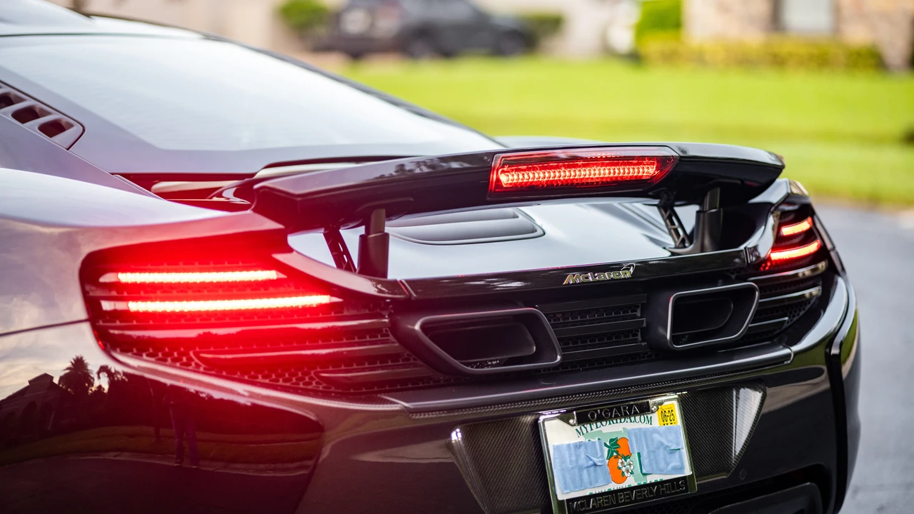 2015 McLaren 650S Coupe - Image 26 of 31