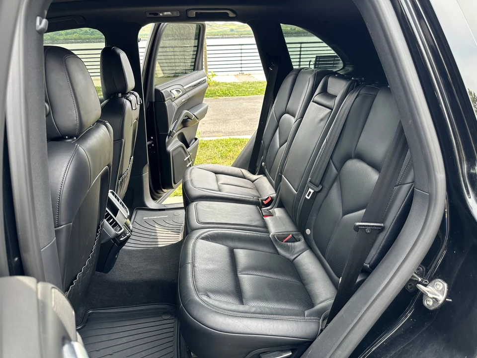 2015 Porsche 958 Cayenne Diesel - Image 9 of 15