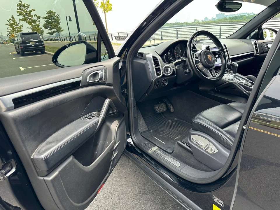 2015 Porsche 958 Cayenne Diesel - Image 8 of 15