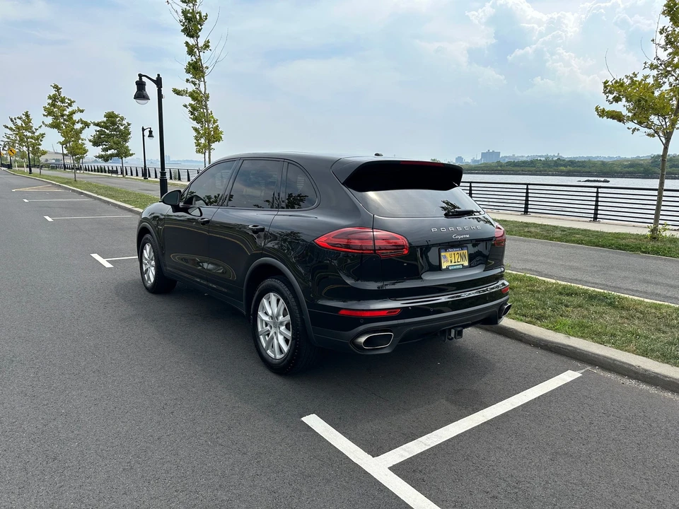 2015 Porsche 958 Cayenne Diesel - Image 12 of 15