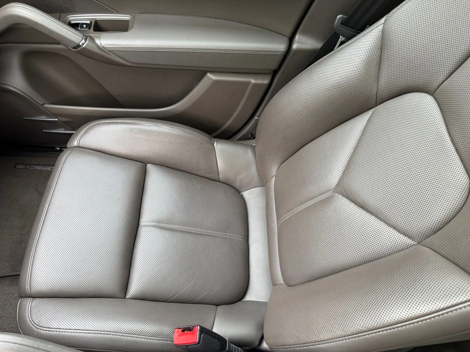 2015 Porsche 958 Cayenne Diesel - Image 22 of 25