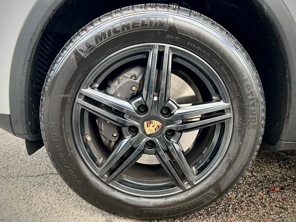 2015 Porsche 958 Cayenne Diesel - Image 26 of 29