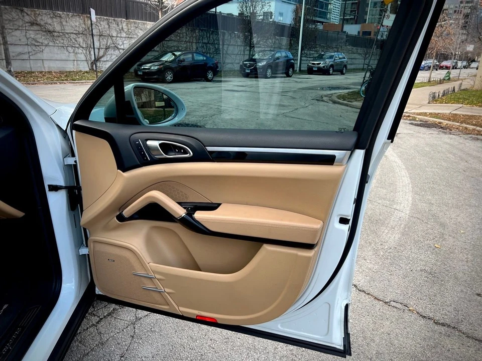 2015 Porsche 958 Cayenne Diesel - Image 15 of 29