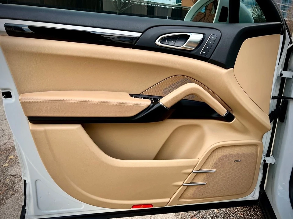 2015 Porsche 958 Cayenne Diesel - Image 18 of 29