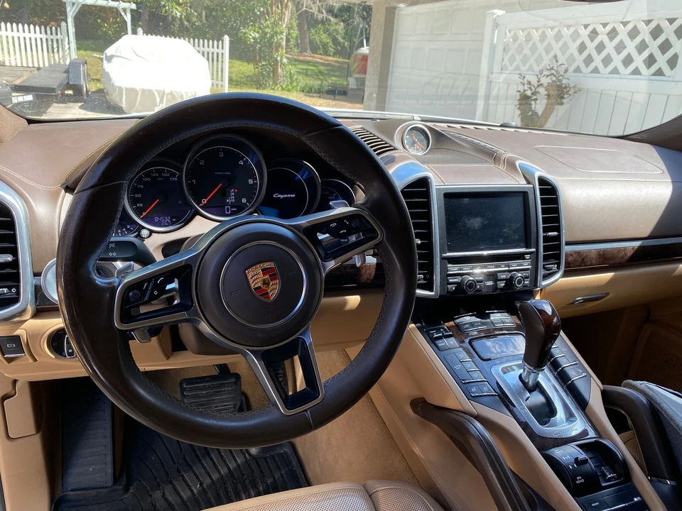 2015 Porsche 958 Cayenne Diesel - Image 6 of 17