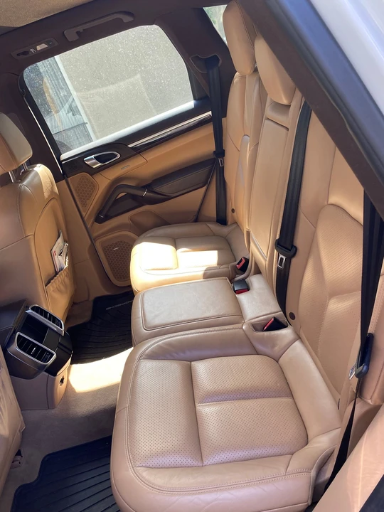 2015 Porsche 958 Cayenne Diesel - Image 10 of 17