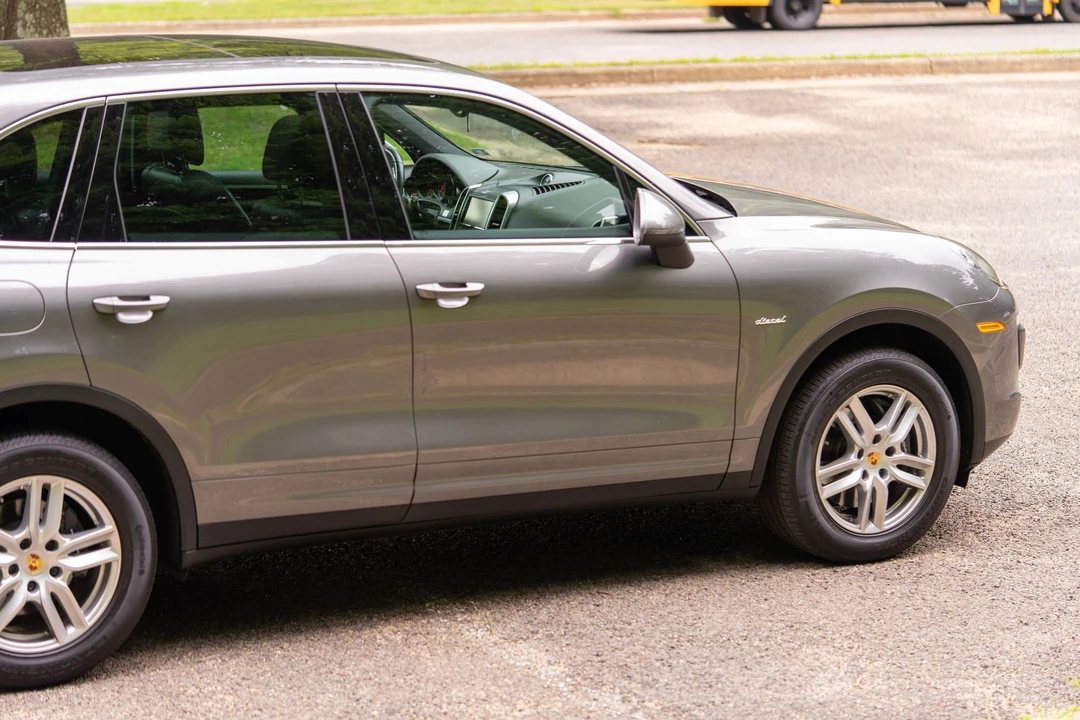 2015 Porsche 958 Cayenne Diesel - Image 12 of 31