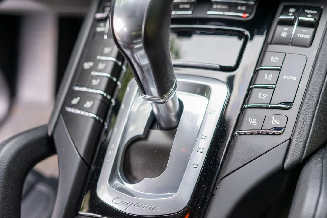 2015 Porsche 958 Cayenne Diesel - Image 26 of 31