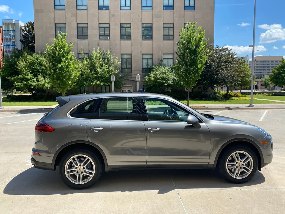 2015 Porsche 958 Cayenne Diesel - Image 8 of 8