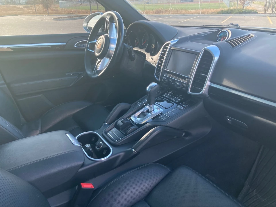 2015 Porsche 958 Cayenne Diesel - Image 10 of 12
