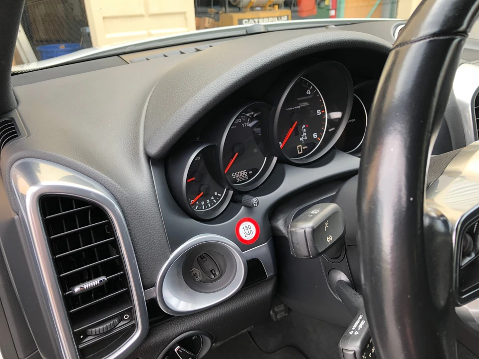 2015 Porsche 958 Cayenne Diesel - Image 6 of 15