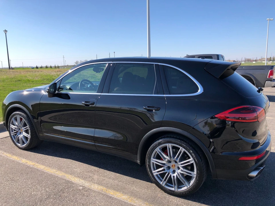 2015 Porsche 958 Cayenne Turbo - Image 2 of 7