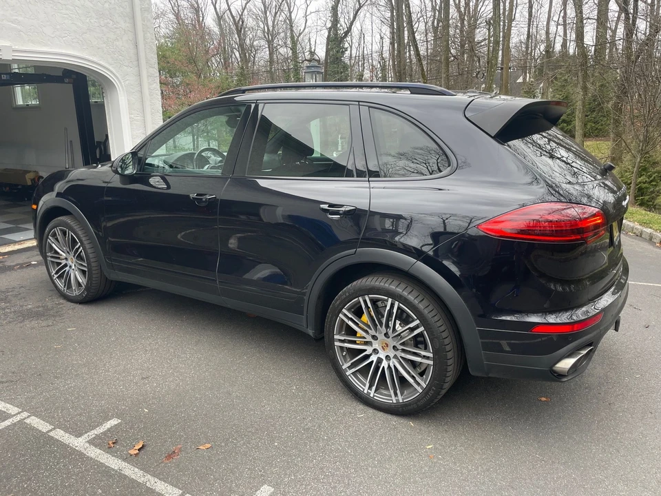 2015 Porsche 958 Cayenne Turbo - Image 2 of 13