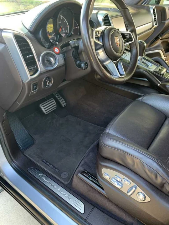 2015 Porsche 958 Cayenne Turbo - Image 5 of 18