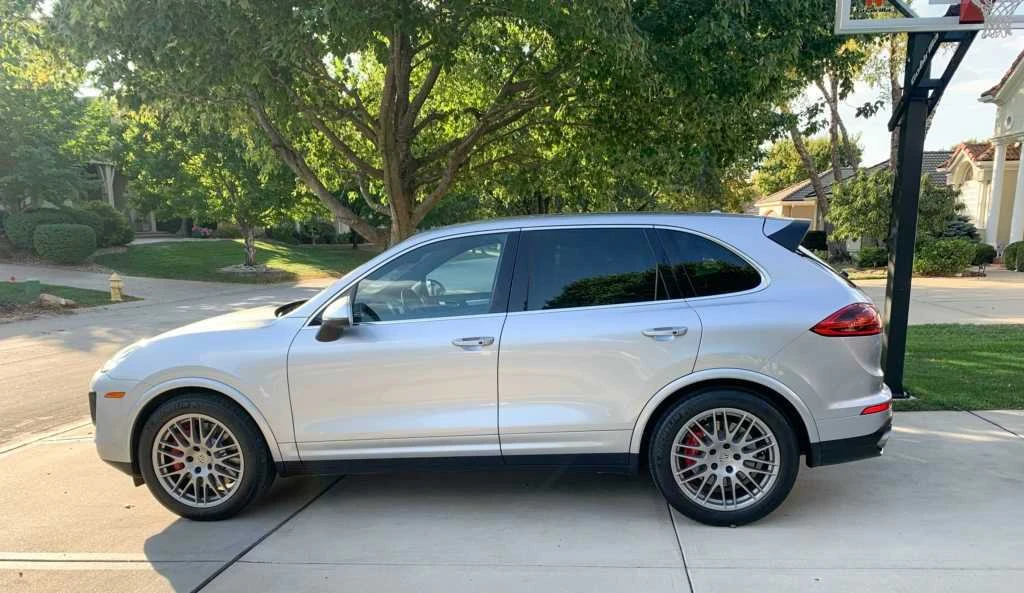 2015 Porsche 958 Cayenne Turbo - Image 9 of 18