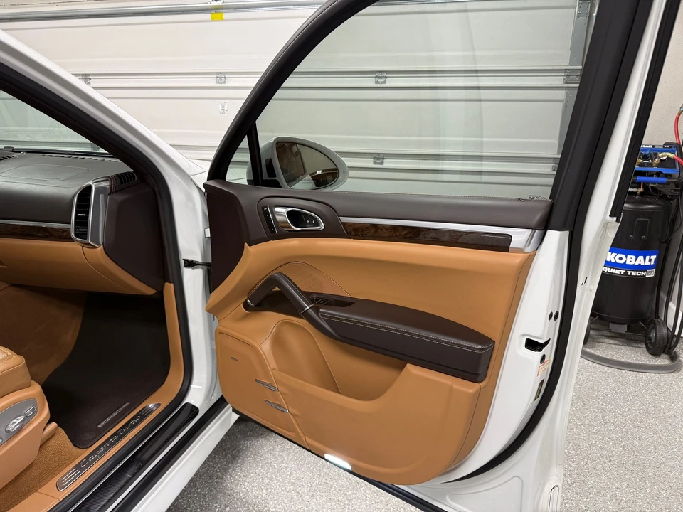 2015 Porsche 958 Cayenne Turbo - Image 16 of 20