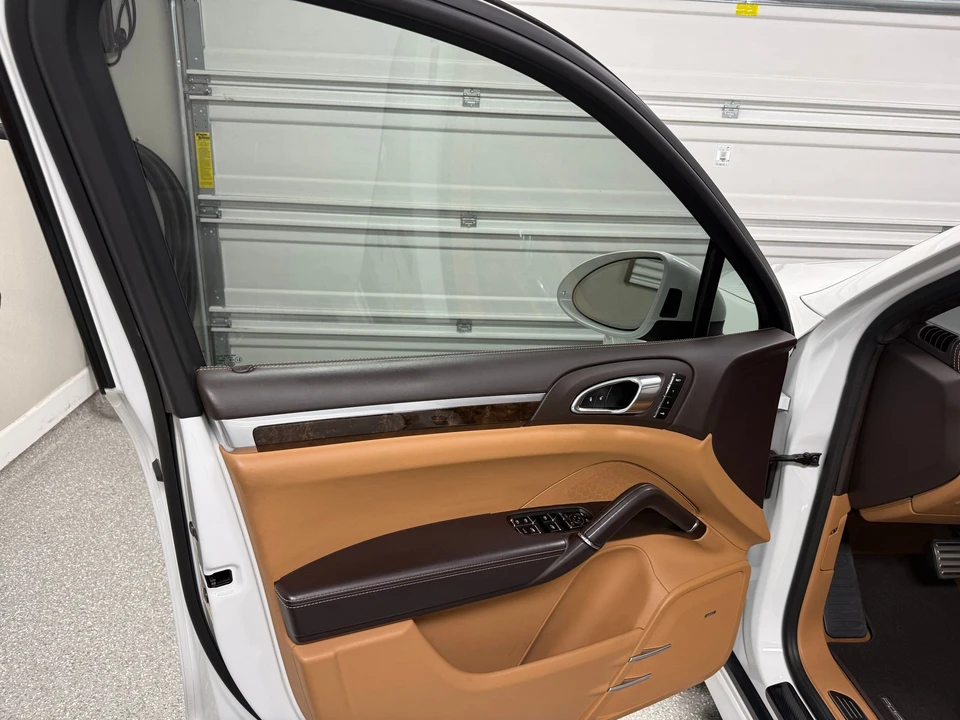 2015 Porsche 958 Cayenne Turbo - Image 17 of 20