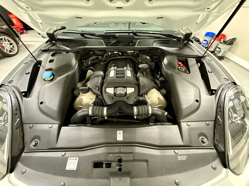 2015 Porsche 958 Cayenne Turbo - Image 19 of 20