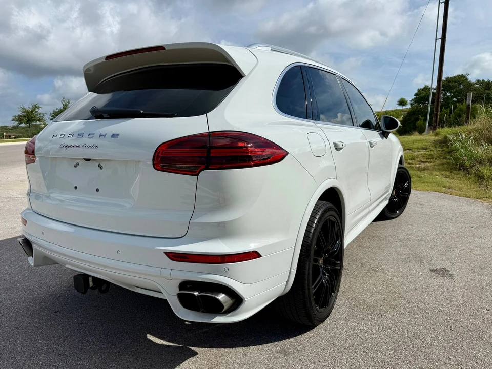2015 Porsche 958 Cayenne Turbo - Image 3 of 20