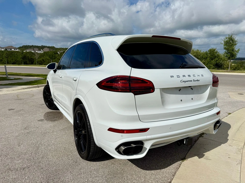 2015 Porsche 958 Cayenne Turbo - Image 4 of 20