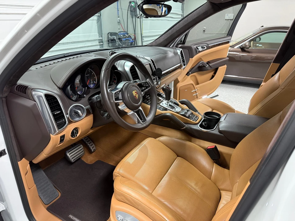 2015 Porsche 958 Cayenne Turbo - Image 8 of 20