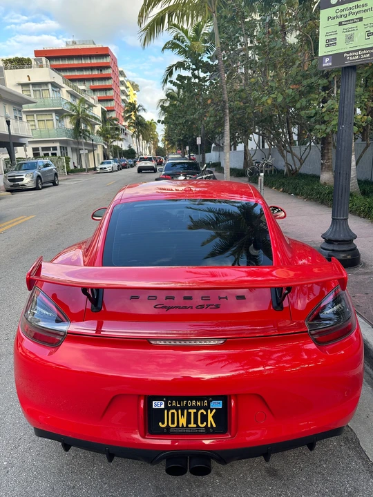 2015 Porsche 981 Cayman GTS - Image 5 of 16