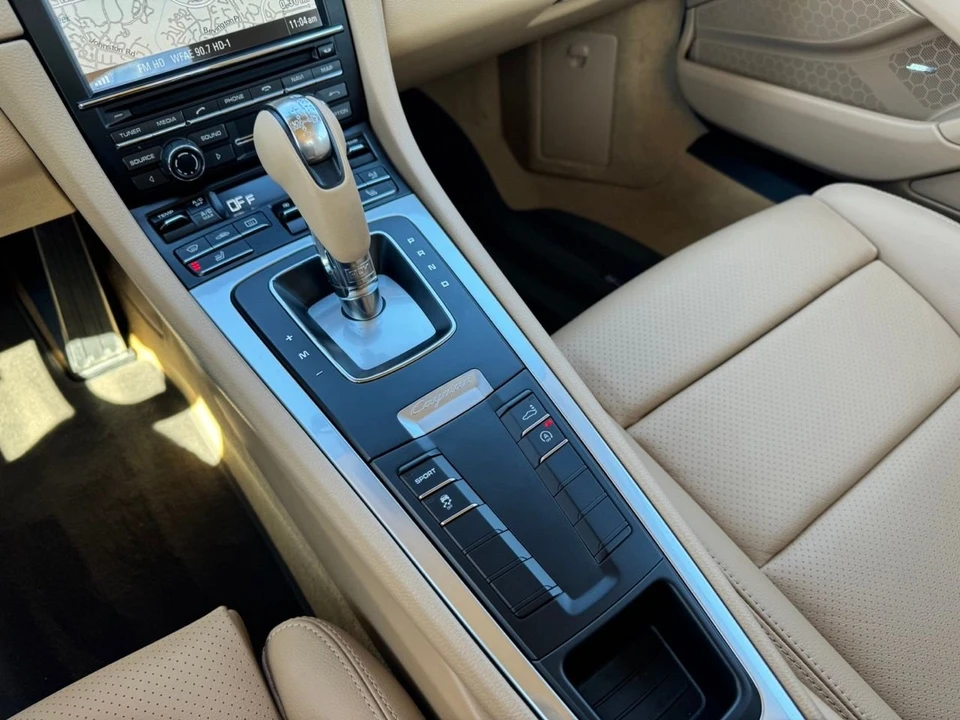 2015 Porsche 981 Cayman - Image 17 of 19