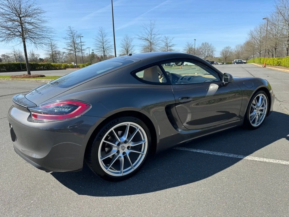 2015 Porsche 981 Cayman - Image 6 of 19