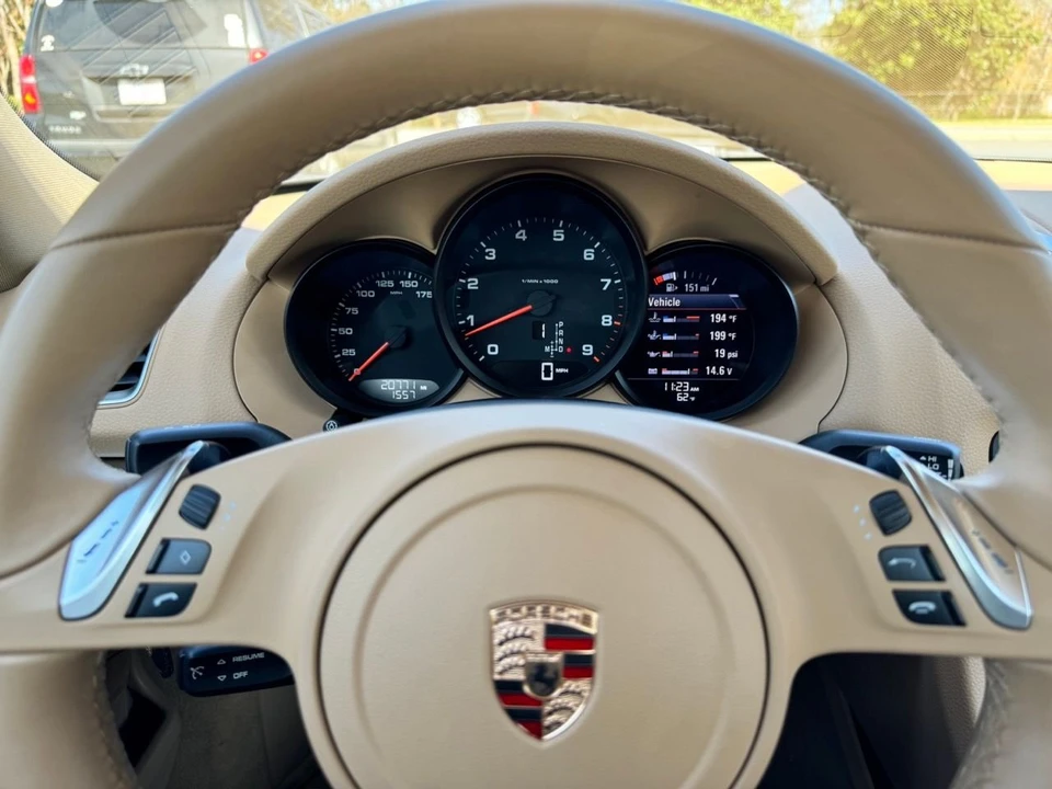 2015 Porsche 981 Cayman - Image 15 of 19
