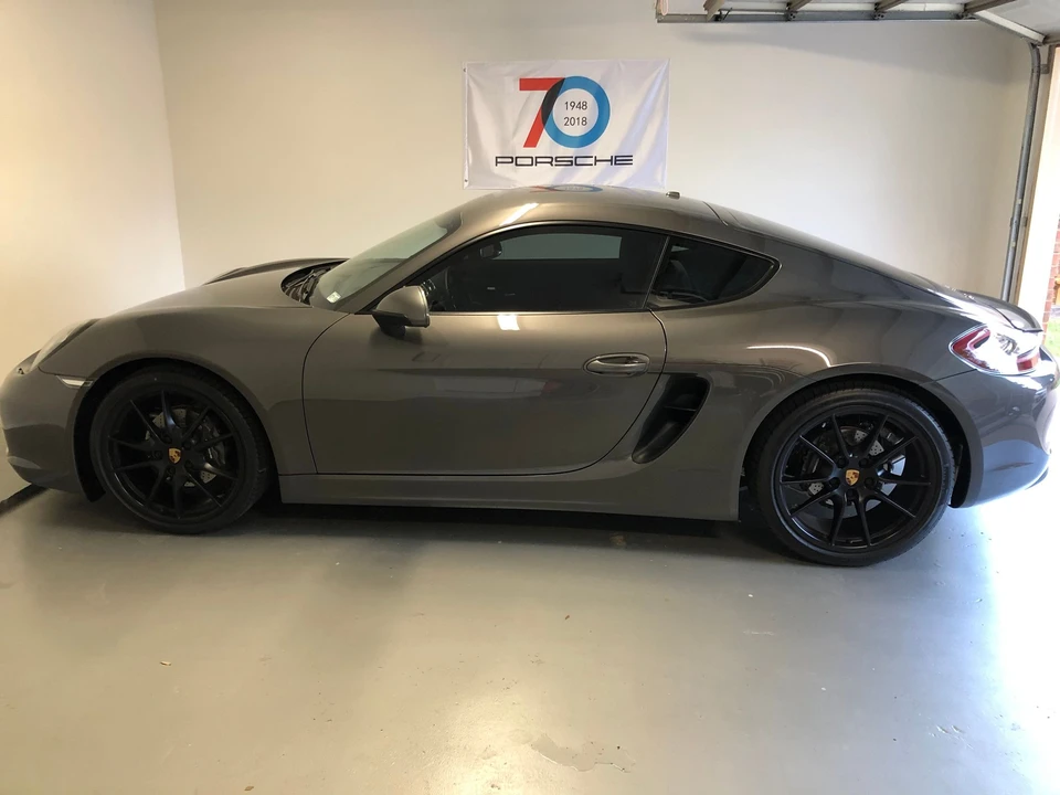 2015 Porsche 981 Cayman - Image 2 of 11