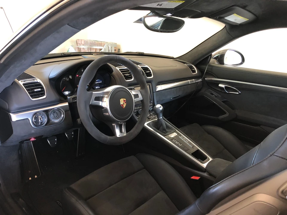 2015 Porsche 981 Cayman GTS - Image 4 of 4
