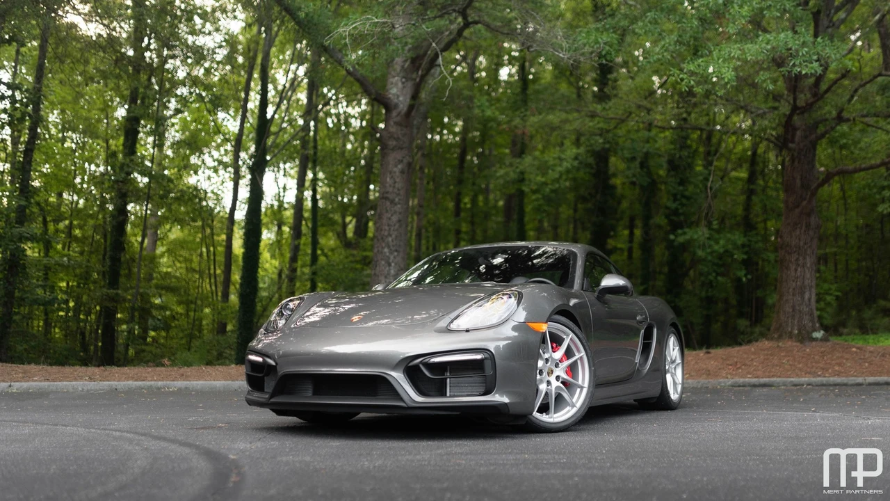 2015 Porsche 981 Cayman GTS - Image 11 of 20