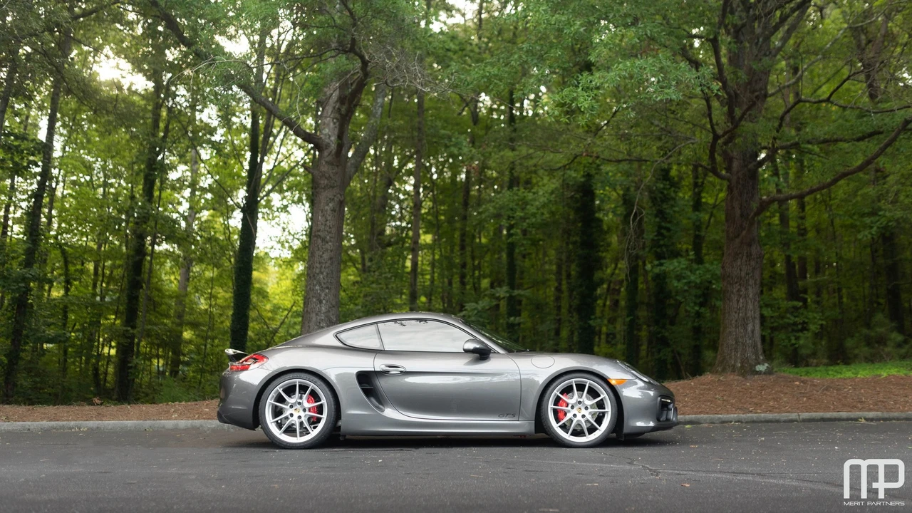2015 Porsche 981 Cayman GTS - Image 2 of 20