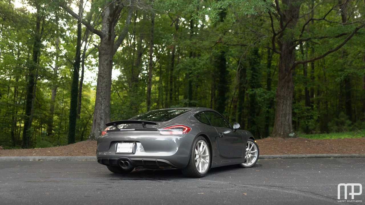 2015 Porsche 981 Cayman GTS - Image 5 of 20
