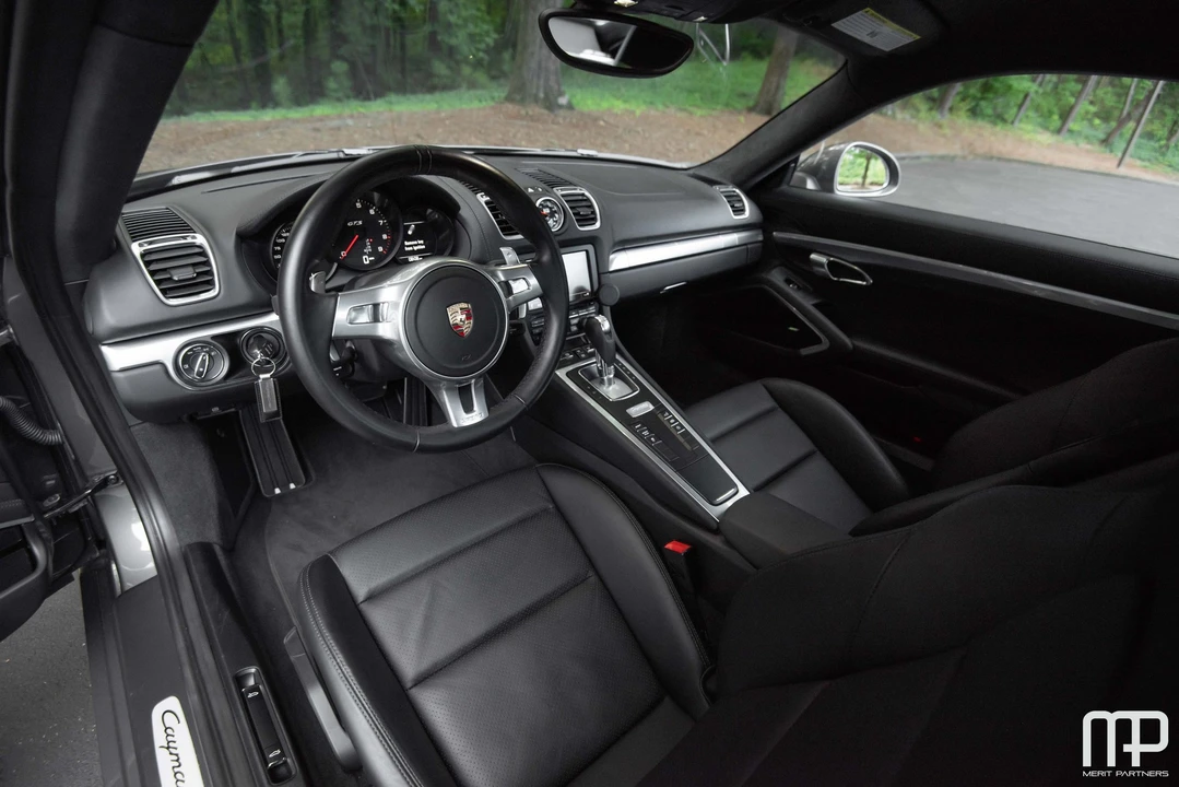 2015 Porsche 981 Cayman GTS - Image 14 of 20