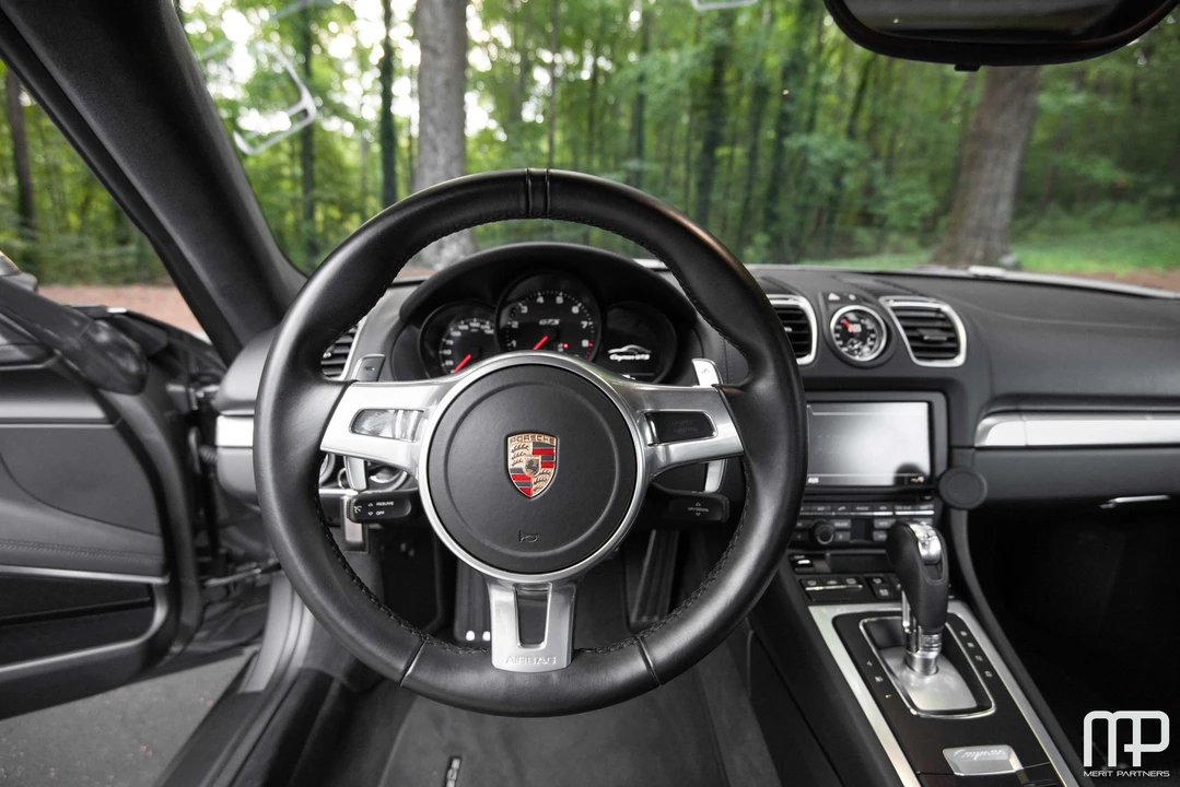 2015 Porsche 981 Cayman GTS - Image 16 of 20
