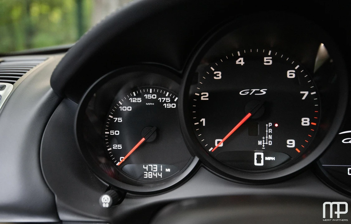 2015 Porsche 981 Cayman GTS - Image 17 of 20