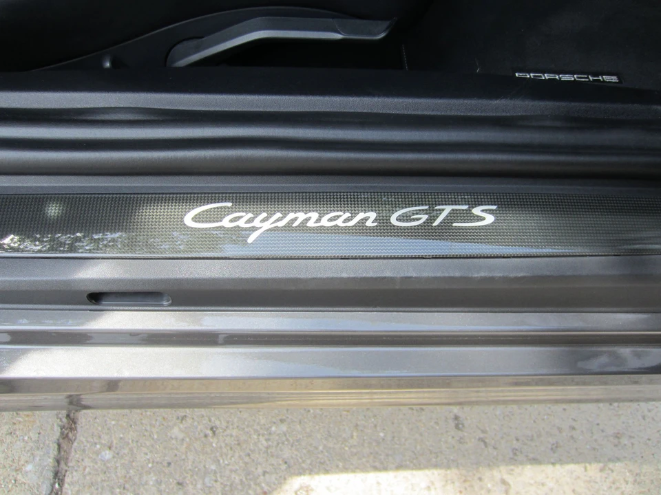 2015 Porsche 981 Cayman GTS - Image 10 of 14