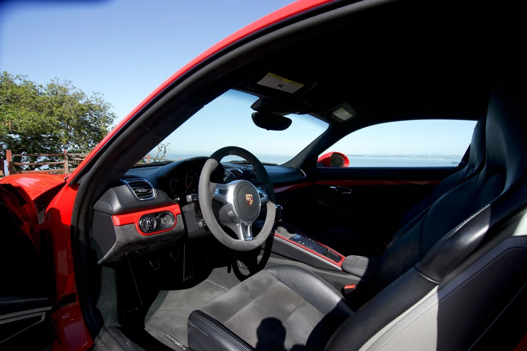 2015 Porsche 718 Cayman GTS - Image 11 of 19