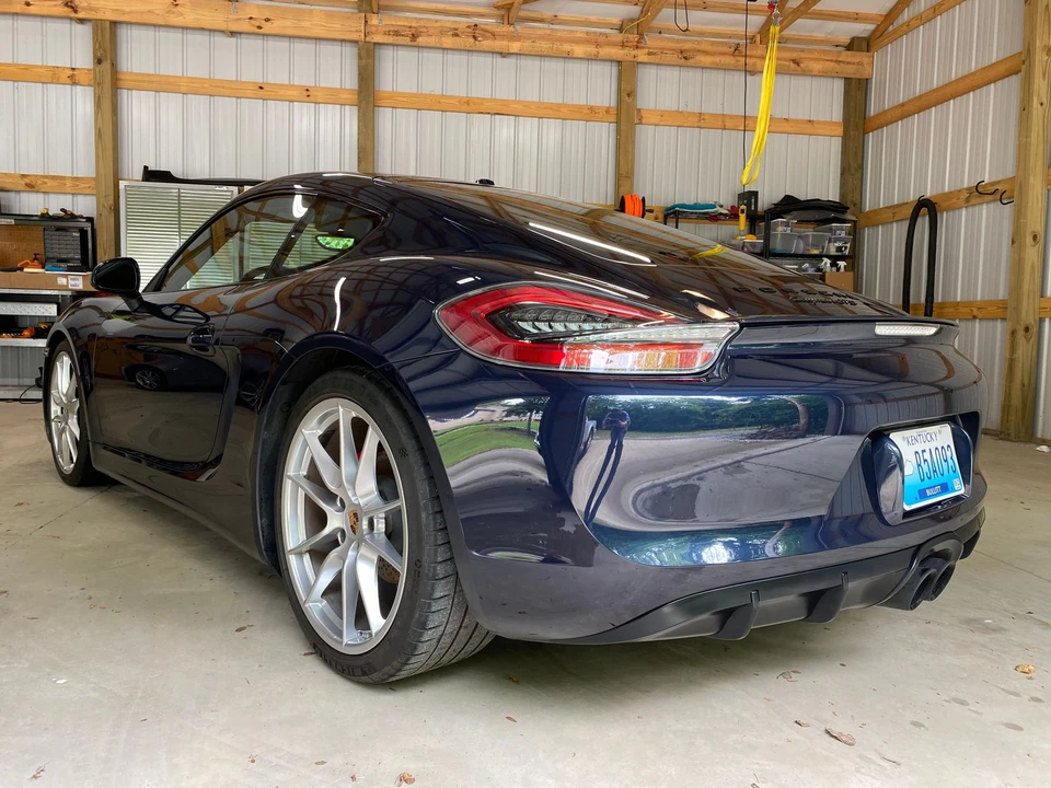 2015 Porsche 981 Cayman GTS - Image 21 of 31