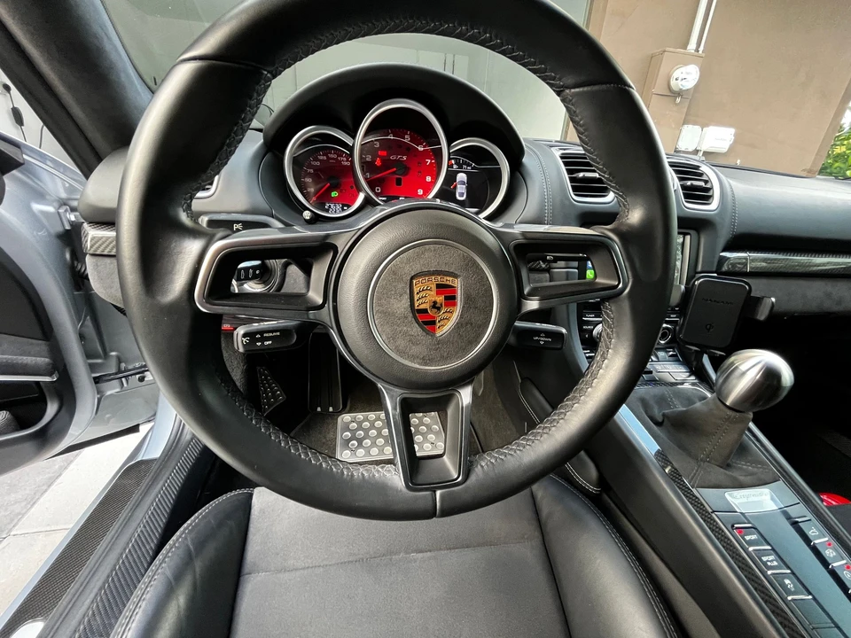 2015 Porsche 981 Cayman GTS - Image 5 of 11