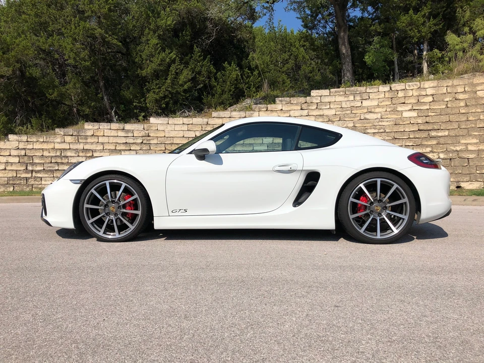 2015 Porsche 981 Cayman GTS - Image 8 of 19