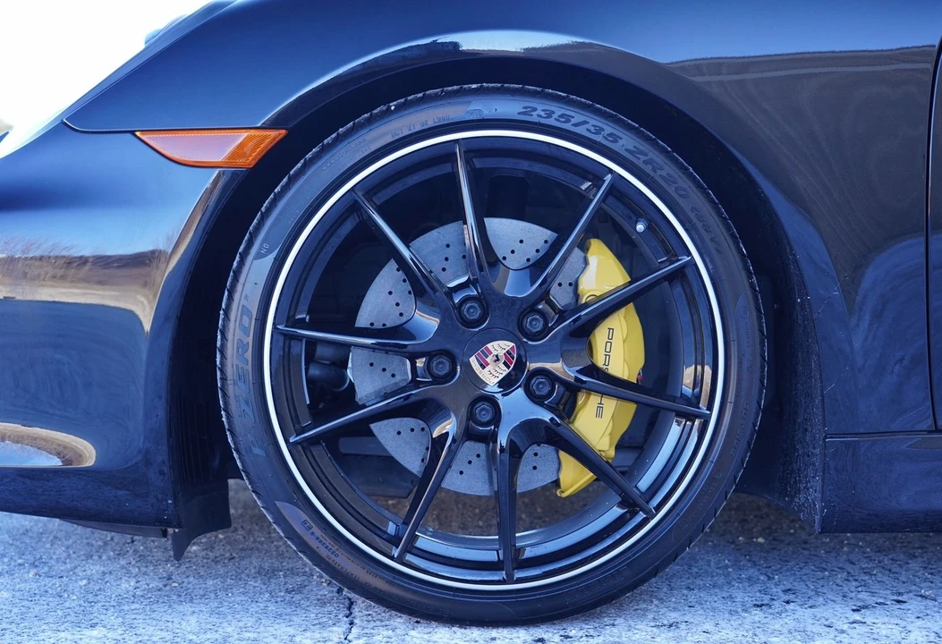 2015 Porsche 981 Cayman GTS - Image 7 of 15