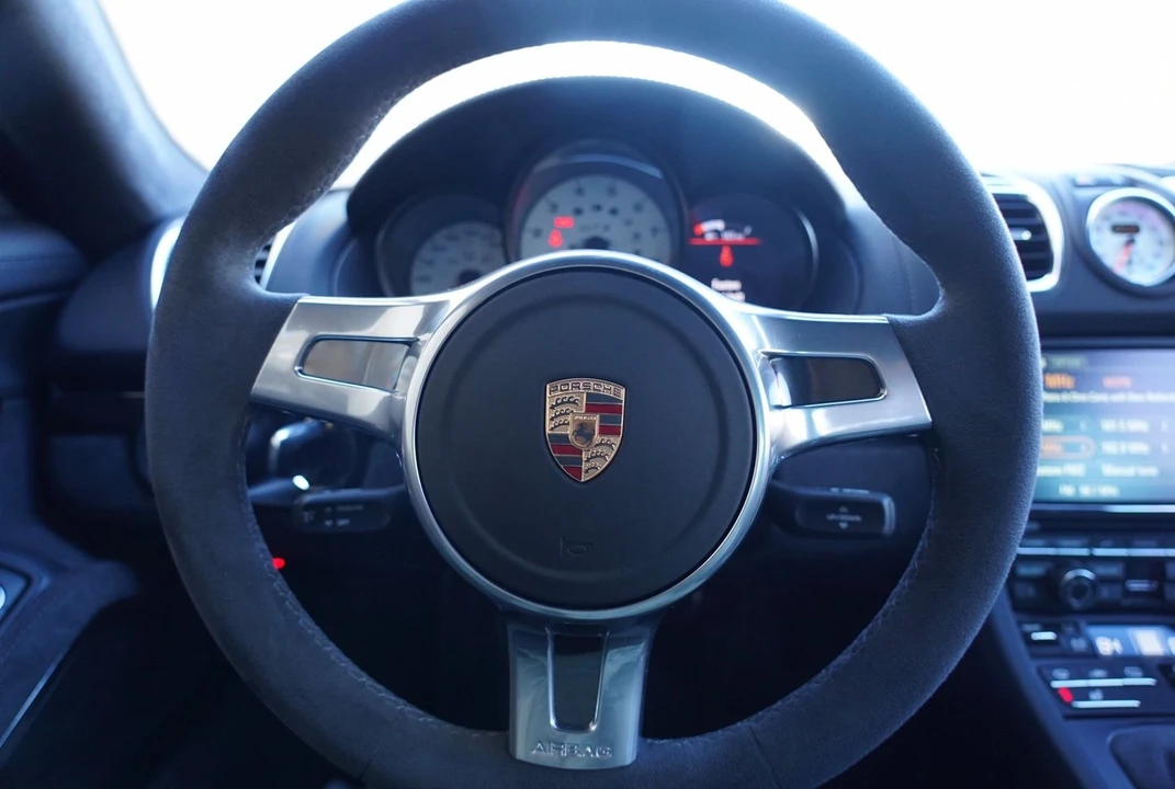 2015 Porsche 981 Cayman GTS - Image 12 of 15