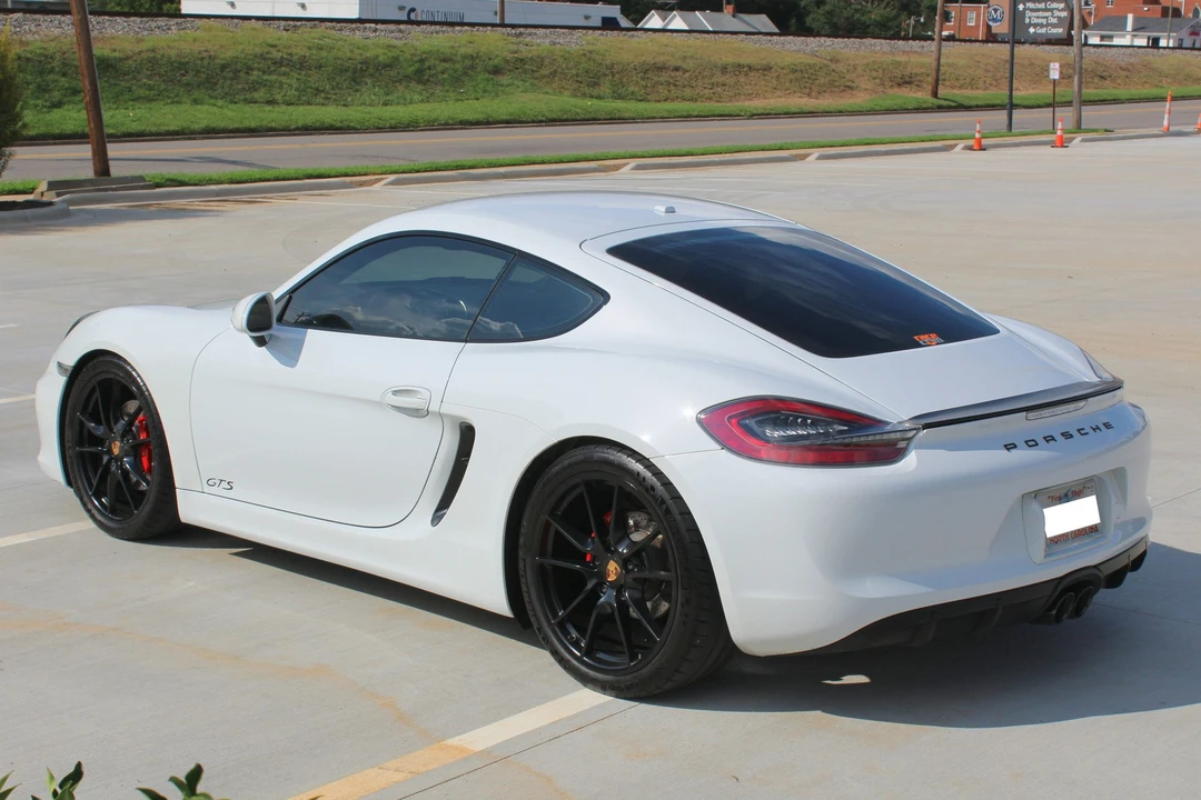 2015 Porsche 981 Cayman GTS - Image 6 of 14