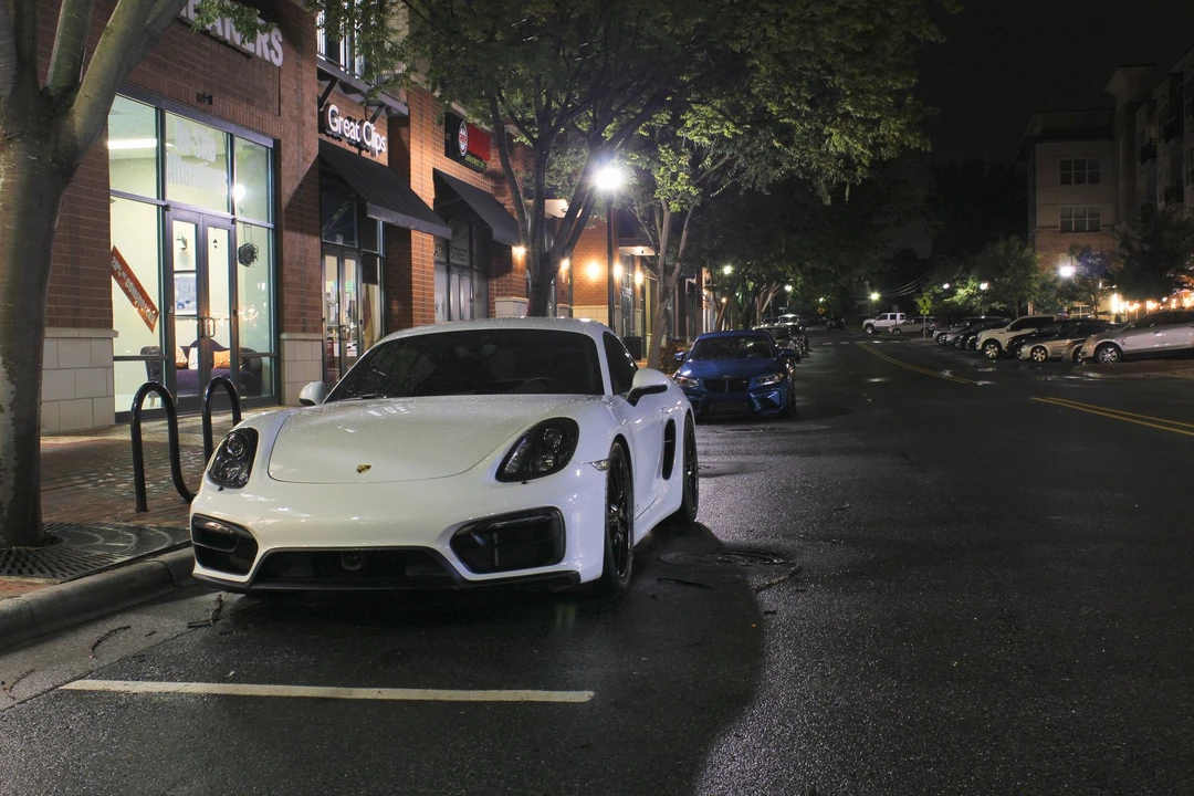 2015 Porsche 981 Cayman GTS - Image 7 of 14
